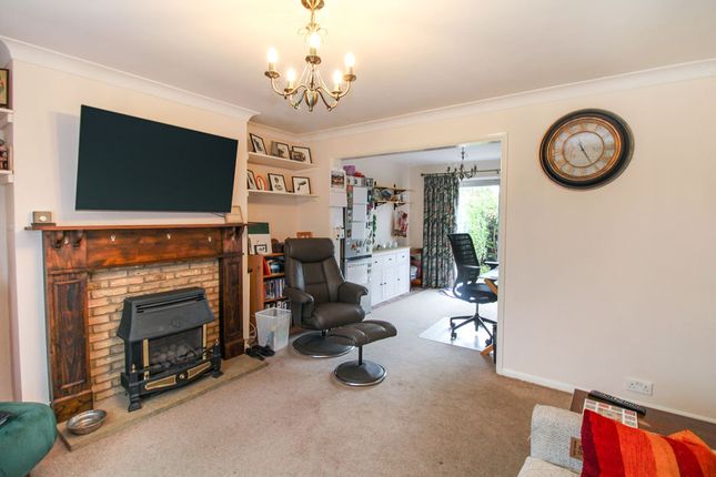 4, Raven Close, St. Neots photo 3