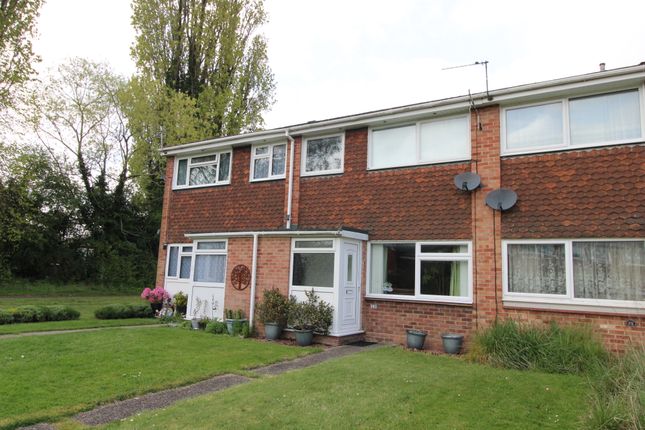 Thumbnail Terraced house for sale in Stephens Road, Tadley