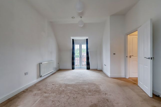 89 Widmer House,, Wellesbourne Crescent, Buckinghamshire photo 3