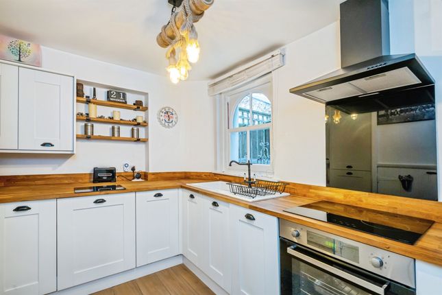 Milford Cottage, Market Street, Bognor Regis photo 4