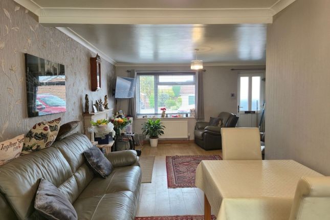 19 Saxon Way, Ashby-De-La-Zouch photo 2