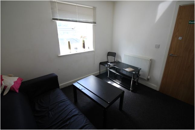 174, Mount Zion Road, Moldgreen, Huddersfield photo 3
