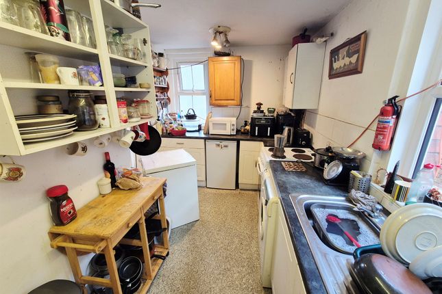 Ground Floor Flat, 63, Summerland Avenue, Minehead photo 3