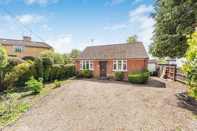 Thumbnail Bungalow for sale in West End, Kemsing, Sevenoaks