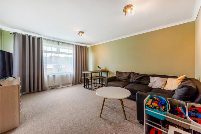 2, Toledo Grove, Andover photo 4