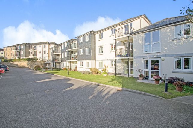 5, Carn Brea Court, Camborne photo 2