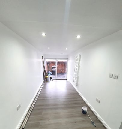 61, Oliver Road, Leicester photo 2