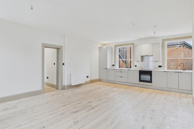 9, The Mount, Albert Road North, Great Malvern photo 2