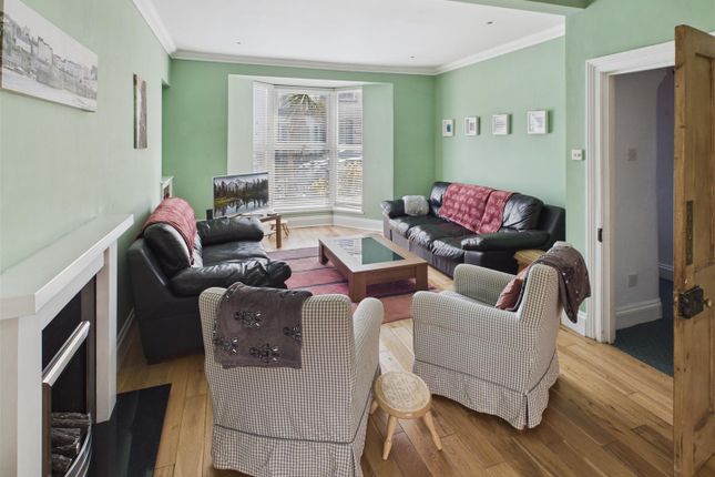 30, Trafalgar Road, Tenby photo 2