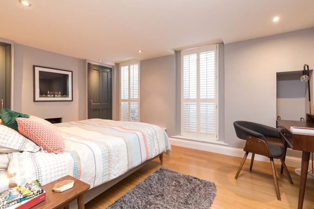 16 Sylvester Path, London photo 4