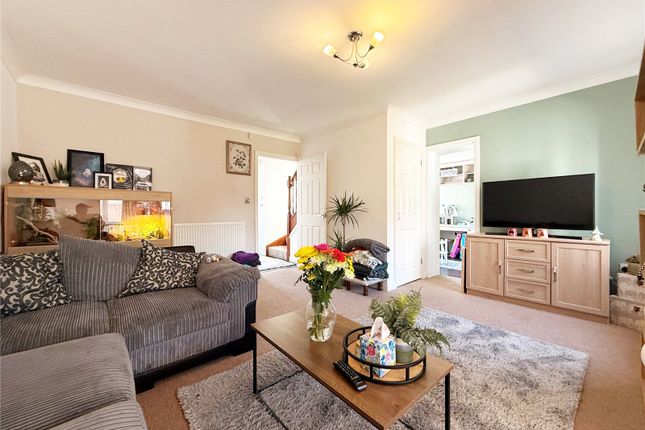 16, Forester Close, Ipswich photo 2