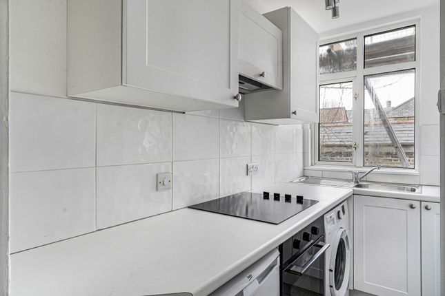 55, Tudor Close, London photo 4