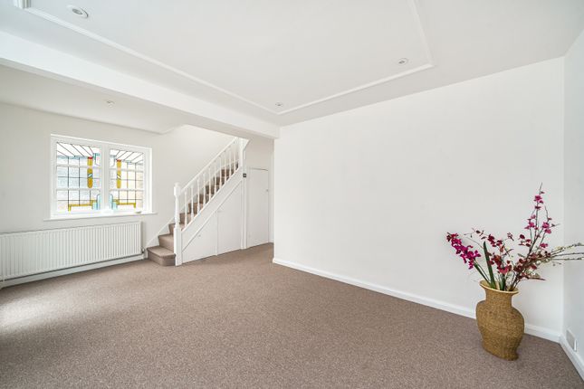 16, Bellamy Drive, Stanmore photo 3