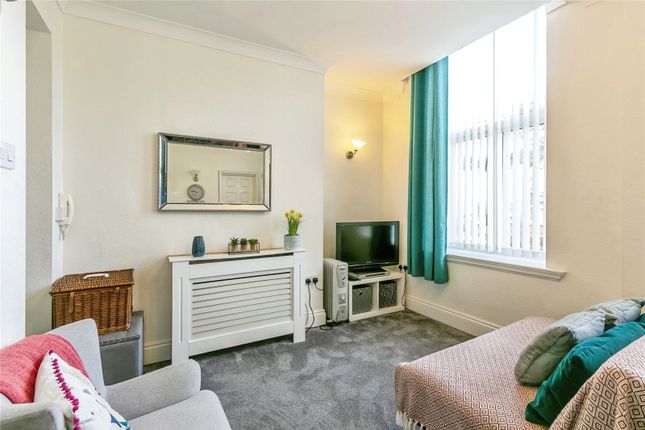 Flat 25, Bournemouth photo 3