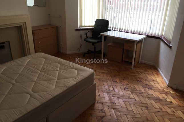 6, Senghennydd Road, Cardiff photo 4