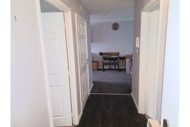 Flat for sale in Philmont Court, Coventry