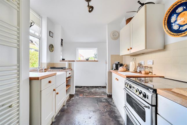 5, Downhayes Road, Trowbridge photo 4