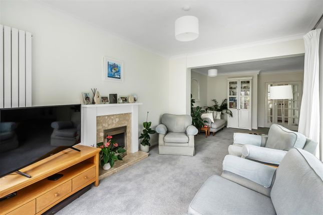 16, Grosvenor Road, Epsom photo 3