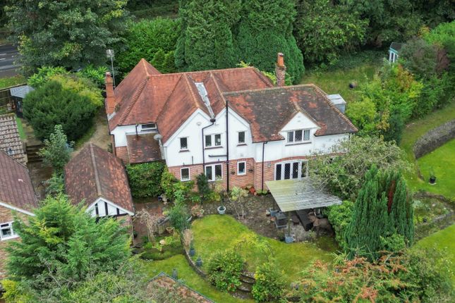 4-bed detached on Pontos Dell, 407, Amersham Road, High Wycombe, £950,000