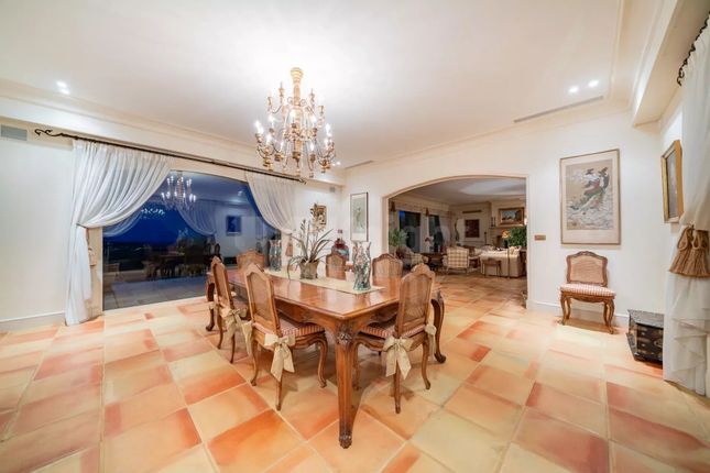Villa for sale in Châteauneuf-Grasse, 06740, France
