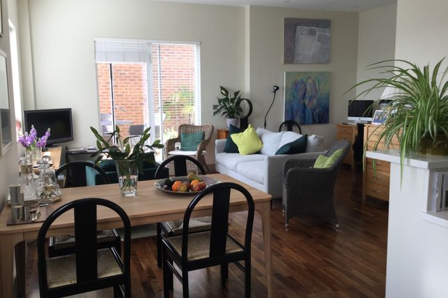 Flat for sale in Hop House, Brewery Square, Dorchester