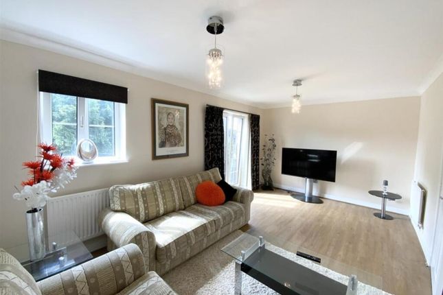 13, Harrison Way, Cardiff photo 5