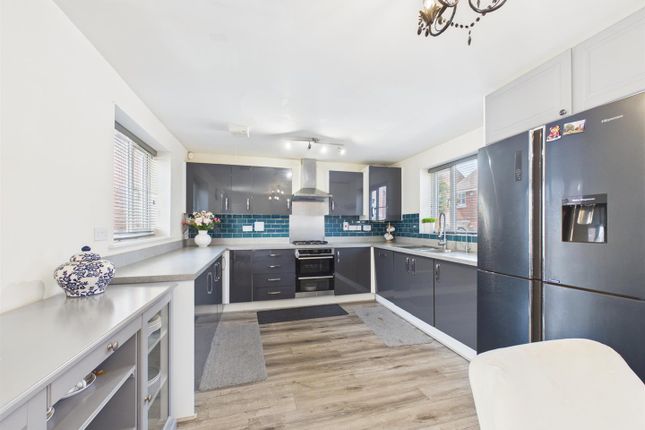 2, Merryweather Street, Aylesbury photo 5
