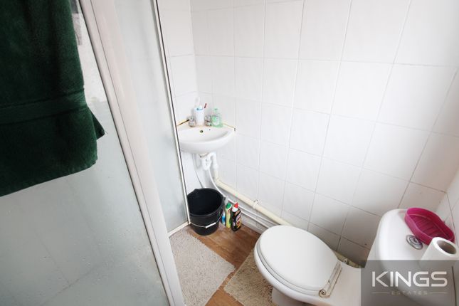Flat to rent in Livingstone Road, Southampton