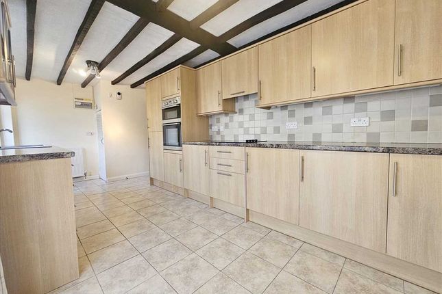 Detached house for sale in The White Cottage &amp; Barn, Mill Lane, Oasby