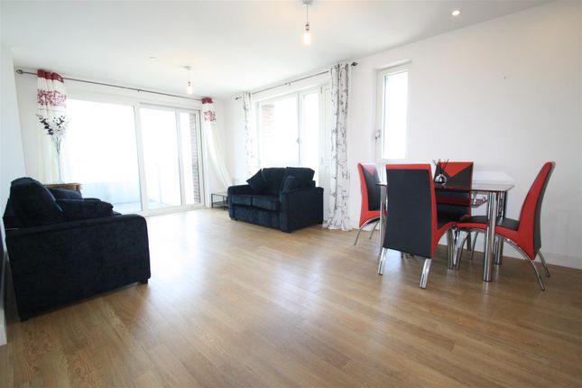 Thumbnail Flat to rent in Jefferson Plaza, London