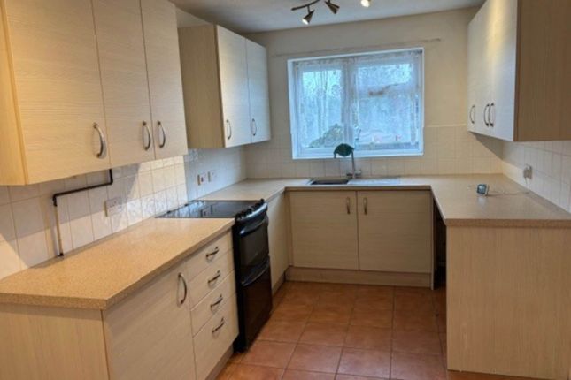 4, Beverley Close, Arundel photo 2