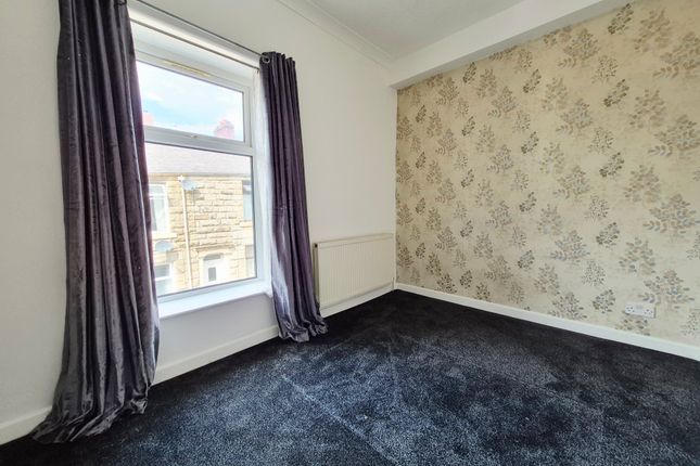 6, Darwen photo 4