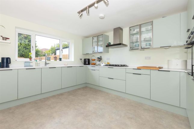 4, Church Way, Worthing photo 2