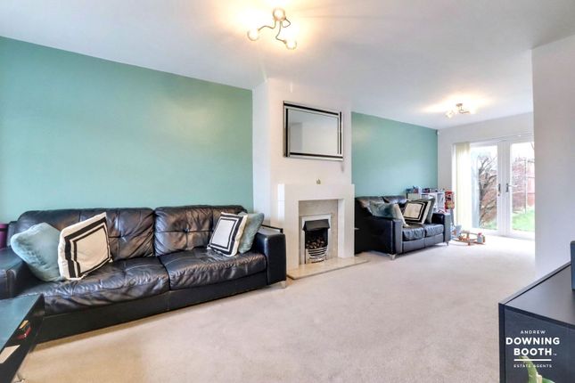 19, Hillview, Walsall photo 4