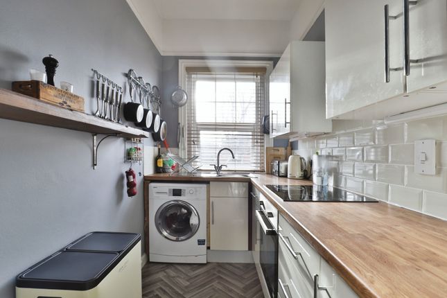 32 Glen Road photo 3