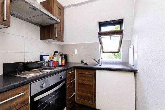 Flat 9, 56-58, Crowndale Road, London photo 3