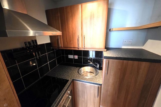 Wallfield Place, Rosemount, Aberdeen, AB25 2JN, Aberdeen photo 3
