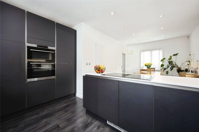 4, Theedway, Bedfordshire photo 4