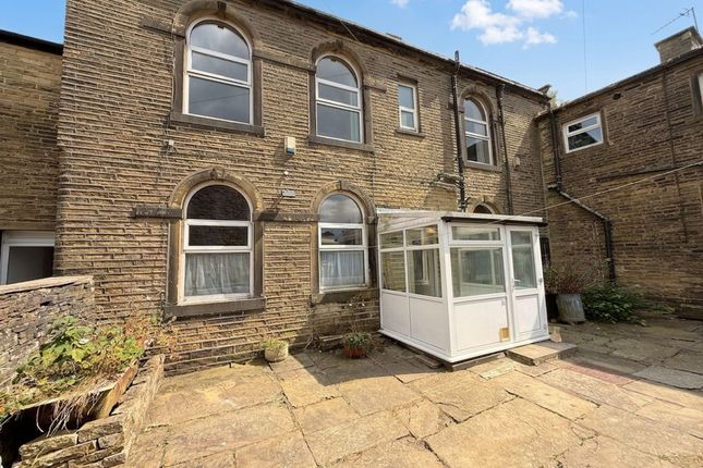 31 Chapel Street, Bradford photo 4