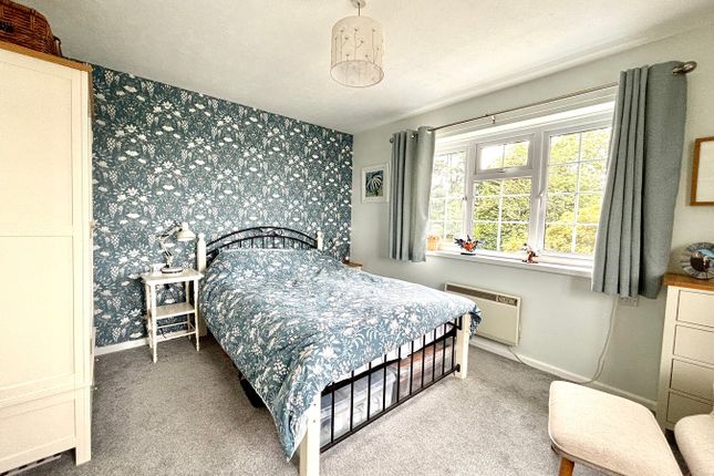 Flat 4 Claverham House, Tollgates, Battle photo 4