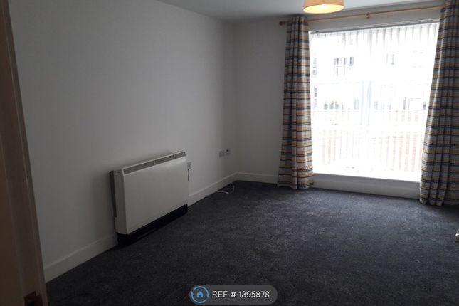 2 bed flat to rent in Queens Road, Chester CH1