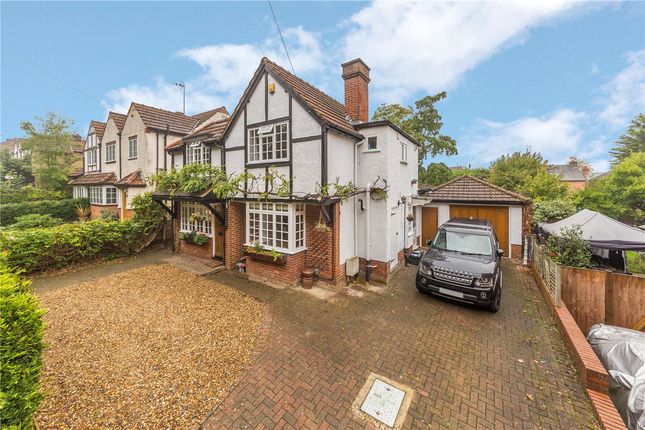 Thumbnail Detached house to rent in Park Hill, Harpenden, Hertfordshire