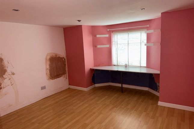 Flat 7, Leyland Mansions (Basement Flat), 18, Leyland Road, SOUTHPORT photo 2