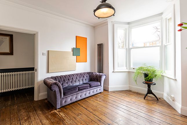 Town house to rent in Kenton Road, London