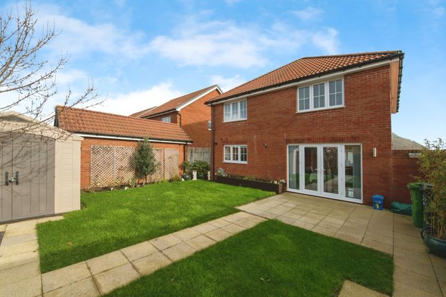 1, Turnstone Avenue, Devon photo 2