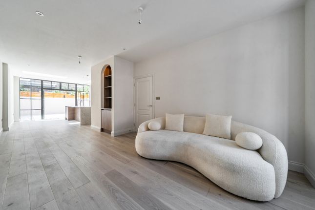 85, Willow Vale, London photo 4