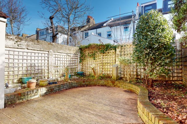 Westbourne Gardens, Hove photo 2
