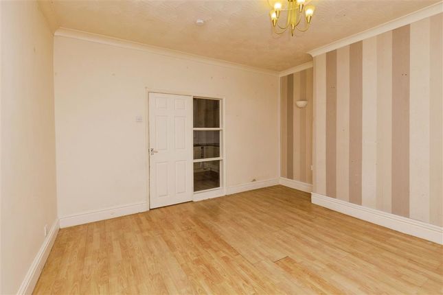 9, Pontefract Terrace, PONTEFRACT photo 4