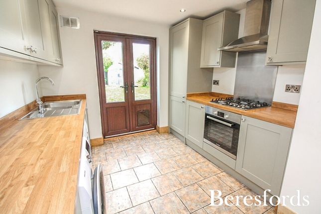 345, St. Marys Lane, Upminster photo 2