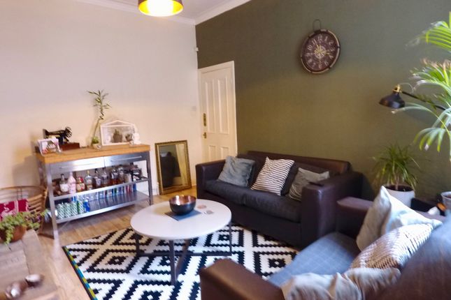 Thumbnail Flat to rent in Second Avenue, Heaton, Newcastle Upon Tyne